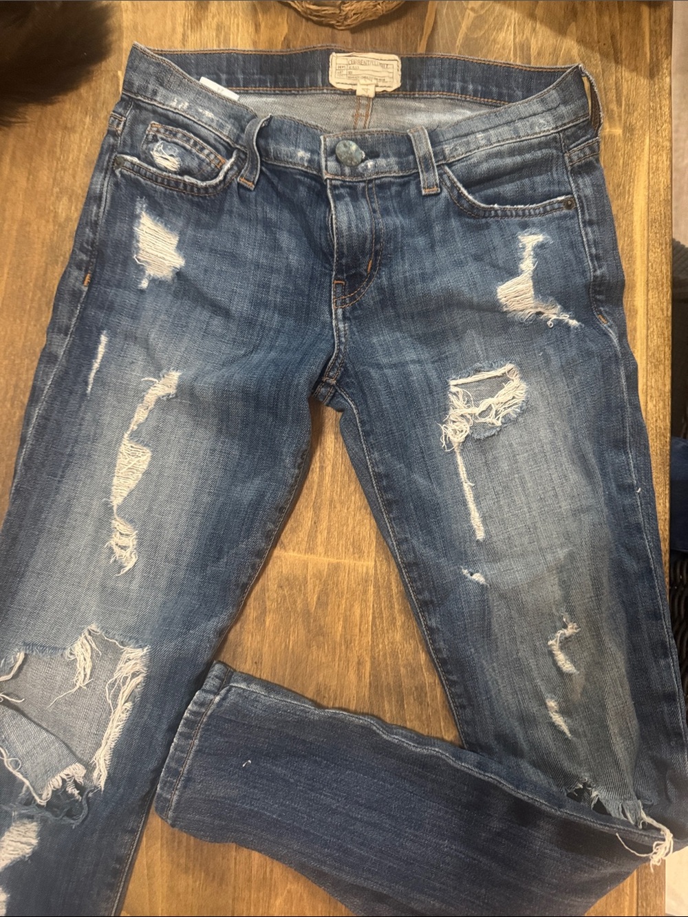 Current/Elliott Distressed Dark Blue Skinny Jeans